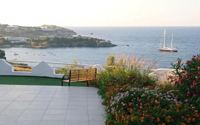 Between 2 beaches - sea breeze suite