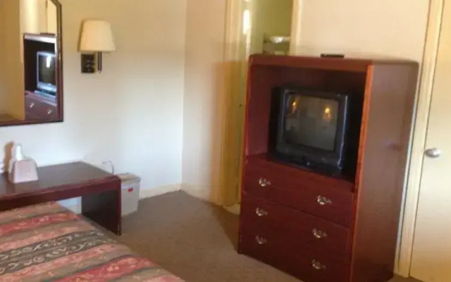 Super Inn Pensacola