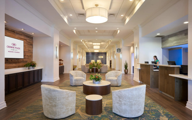 Crowne Plaza Melbourne - Oceanfront by IHG