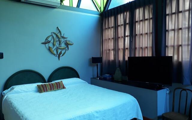 Virgen Del Cerro Apartments