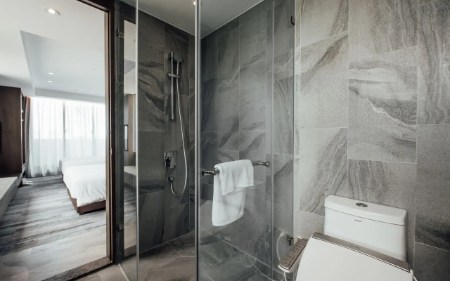 Harbour 10 Hotel