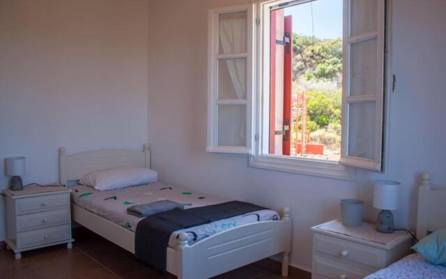 Secluded 3 BR House 5 mins from Kapsali