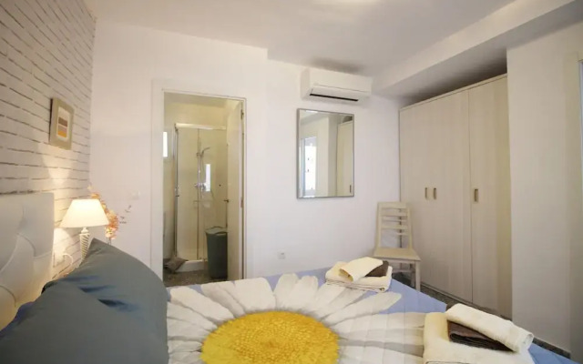 1068 Apartment Cervantes