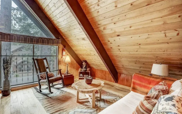 Woodland Escape - Cute Little Cabin in the Woods!