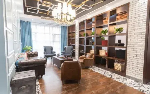 Huiju Hotel