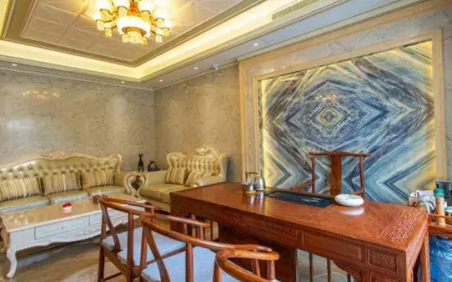 Deluxe Villa Boutique Hostel