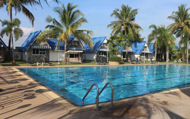 Castle Howchow Beach Resort Hotel