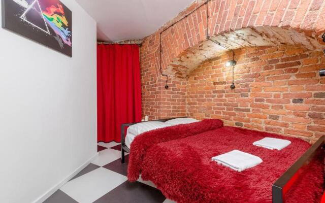 Всем Дом на набережной Макарова 16/2