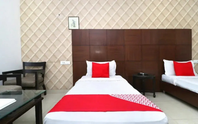 Hotel Space By OYO Rooms