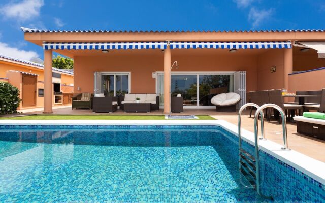 Gorgeous Luxury Villa with Private Pool Playa de la Arena
