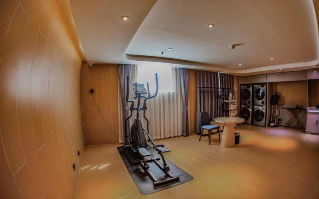 Homeinn Selected Hotel (Karamay Youyi Road)