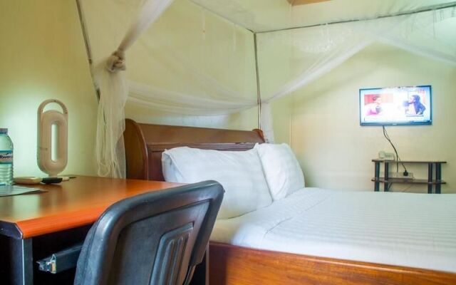 Sandton Hotel Kasese