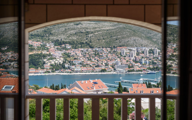 Villa Curic