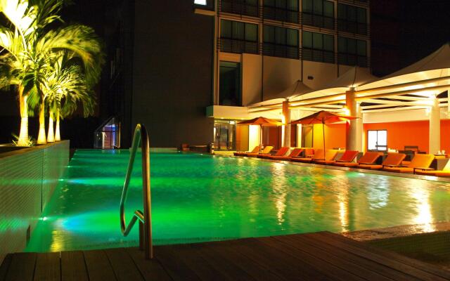 Summit Rainforest & Golf Resort