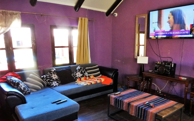 Pachamama Hostel & Tour