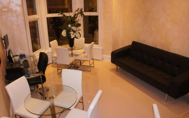 Sapphire Hotel