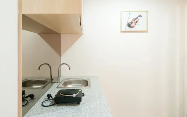 Tranquil And Comfort Studio At De Prima Apartment