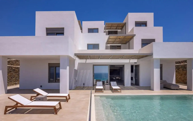 Monogram Travel Tinos
