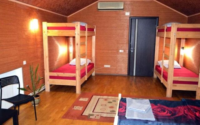 Hostel WOW