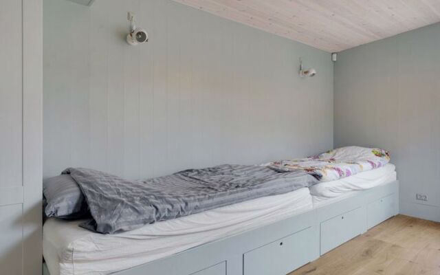 "Smeralda" - 10m from the sea in Sealand