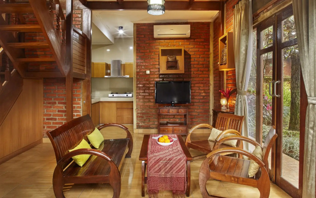 Jambuluwuk Convention Hall & Resort Puncak