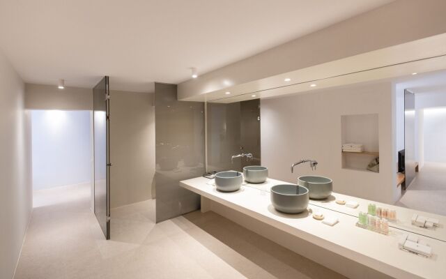 Lilium Hotel