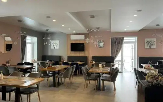 Arena Apart Hotel