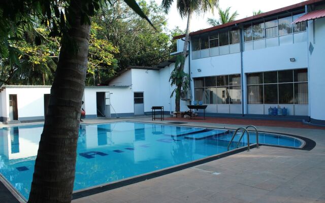 Ananthi Hotels