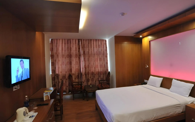 Hotel Emarald – Guest Rooms – New Delhi
