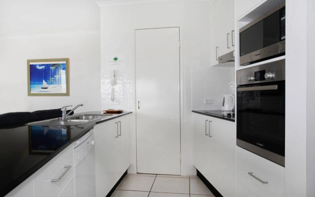 Unit 4 'Beaumont Sur Mer', Coolum Beach