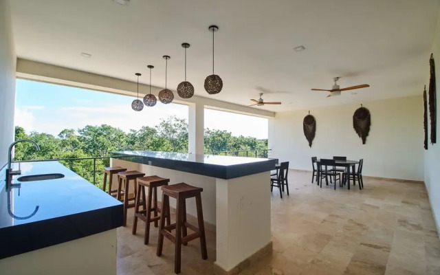 Brava Towers 101 Swim up By Lockey