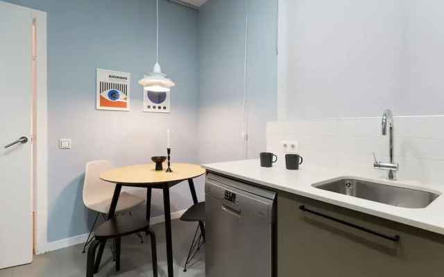 Señor Urgell Apartment By Olala Homes