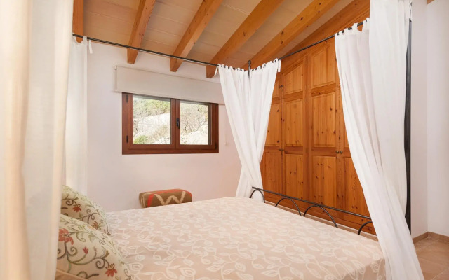 CAL TIO - Chalet With Terrace in Caimari. Free Wifi