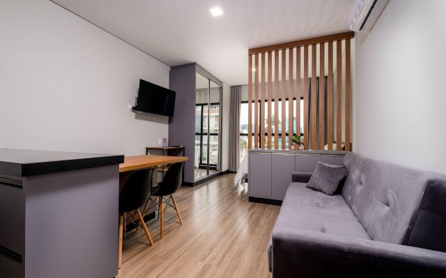 Studio c/ piscina no terraço 900m da praia STI102