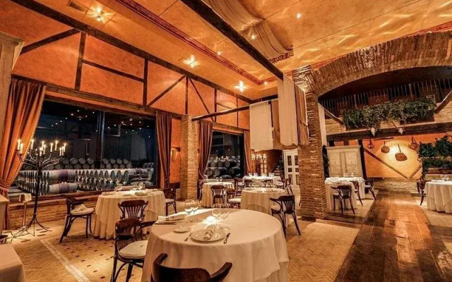 Chateau Pago De Cirsus