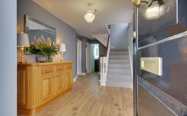 10 Westgate Street - 5 Star 18th Century House