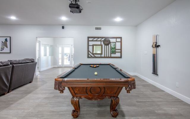 8140 E Pine - 6 Br Home