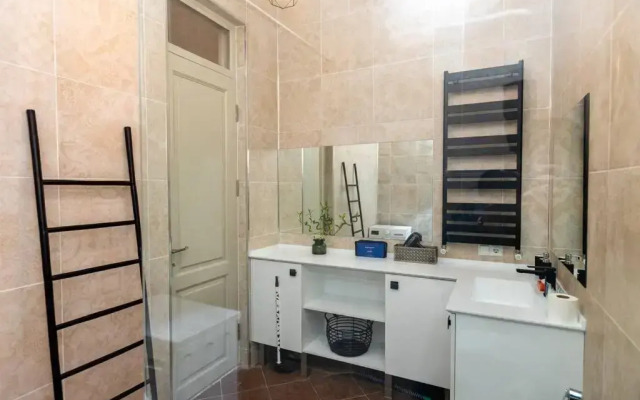Stylish 2BR apt in the heart of old Tbilisi