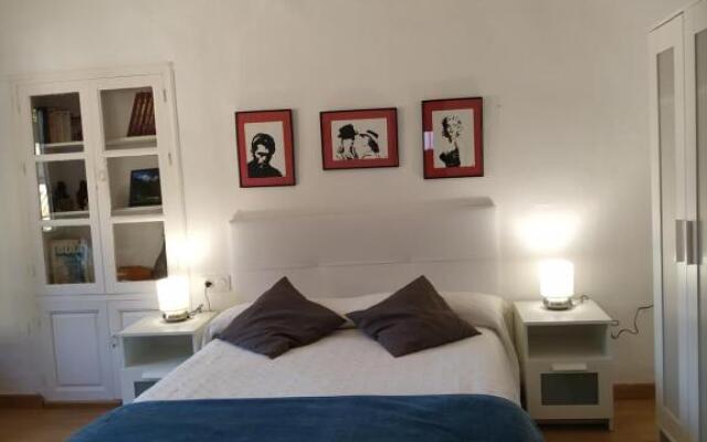 Estudio en Albaicin 1A, Granada