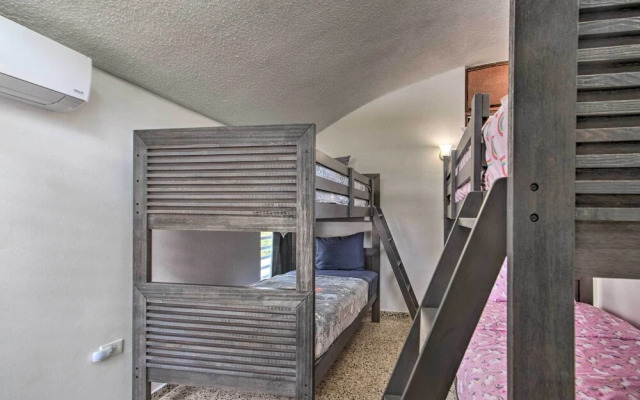 Peaceful Puerto Rico Paradise w/ Views & Balcony