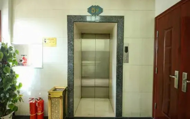 Dingxi Xuxin Hotel