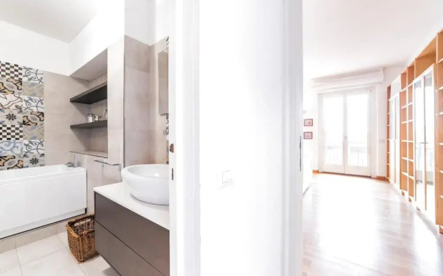 Loreto Elegant Flat