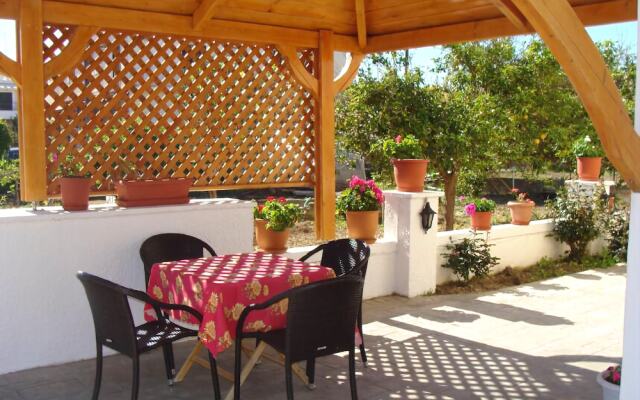 Hotel Aris