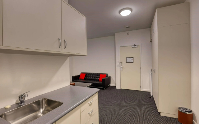 Ramada by Wyndham Hamilton City Center