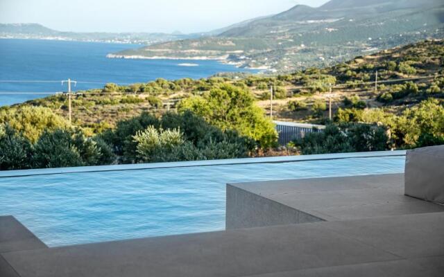 SUOLO di GIOIA Villa with magnificent sea view and infinity pool 18*4m