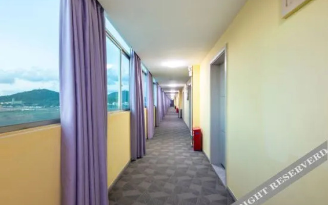 Heyi Apartment