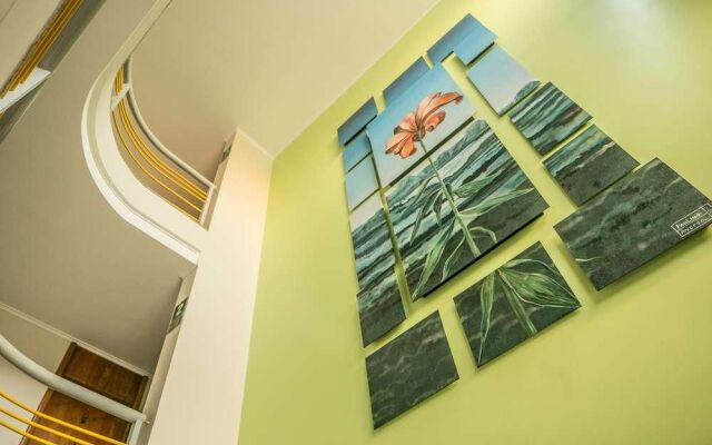 Multiparque Hplus Long Stay