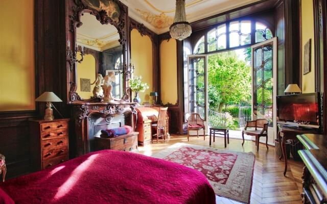 Luxury apartment - garden access Monceau