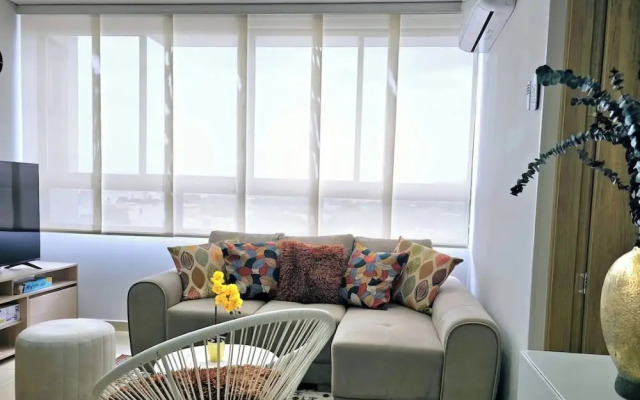 Comfortable and Modern Apartment With a Pool