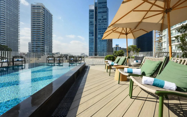 Alberto by Isrotel Design
